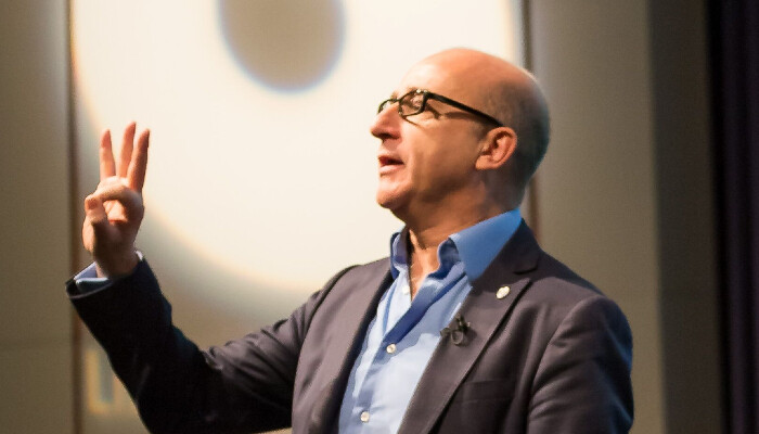 Paul McKenna
