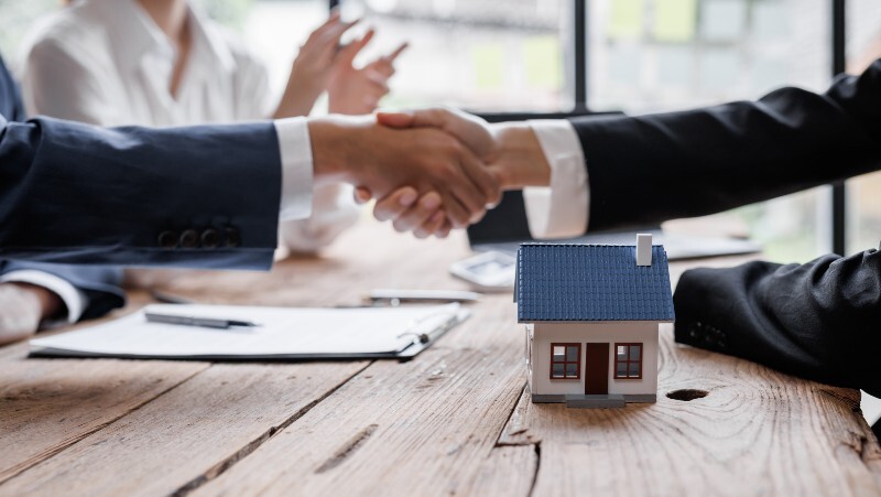 insurance agent job